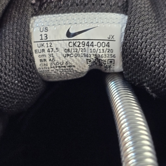 Nike Venture Runner Iron Grey, Crimson Sz 13 2944-004 - Picture 5 of 6